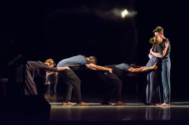 Koreografik performans ayna