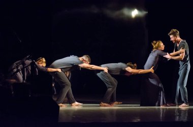 Koreografik performans ayna