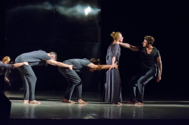 Koreografik performans ayna