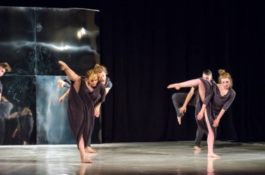 Koreografik performans ayna