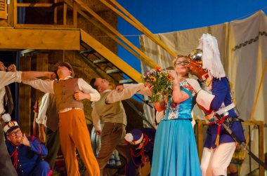 Komik opera Love içki