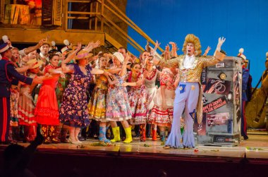 Komik opera Love içki