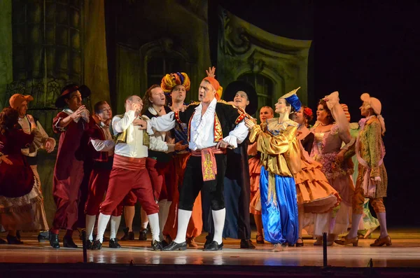 Klasik opera Seville Kuaför