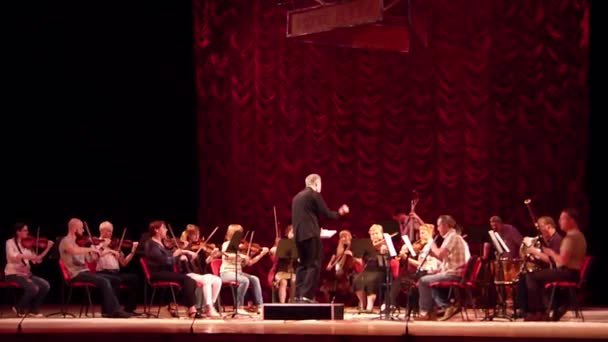 Directeur du Théâtre d'opéra comique — Video