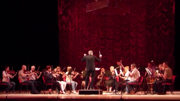 Directeur du Théâtre d'opéra comique — Video