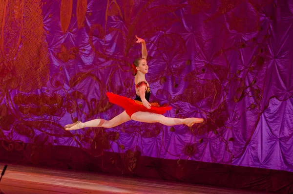 Este cuento de ballet eterno —  Fotos de Stock