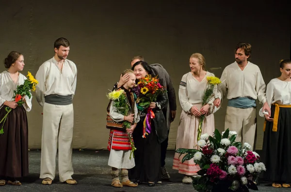 Dramatik performansları tatlı Darusia