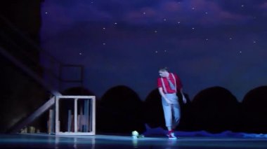 Komik opera Love içki