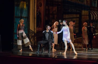 Modern bale Carmen ve Jose