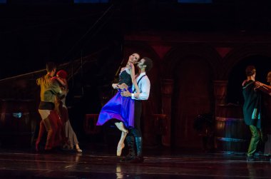 Modern bale Carmen ve Jose