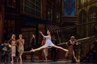 Modern bale Carmen ve Jose