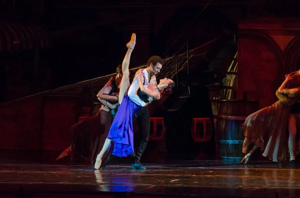 モダン ・ バレエをカルメンとホセ — ストック写真