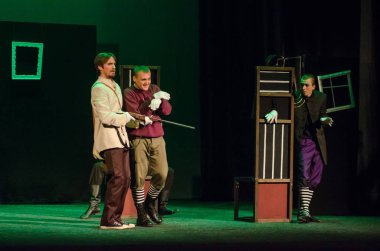 Geniş komedi Fedo hakkında