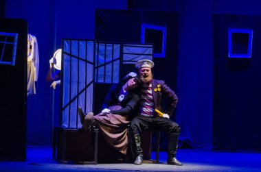 Geniş komedi Fedo hakkında