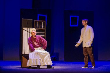 Geniş komedi Fedo hakkında