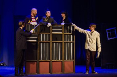 Geniş komedi Fedo hakkında