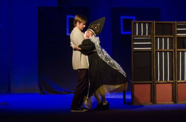 Geniş komedi Fedo hakkında