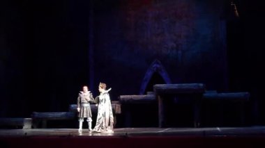 Dnipro, Ukrayna - 20 Kasım 2017: Klasik opera Borys Godunov Dnipro Opera ve bale Tiyatrosu üyeleri gerçekleştirmek.