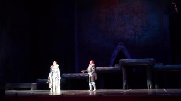 Dnipro 乌克兰 2017年11月20日 Dnipro 歌剧和芭蕾舞剧院的成员执行古典歌剧鲍里斯 塔鲍里斯 戈都诺夫 — 图库视频影像
