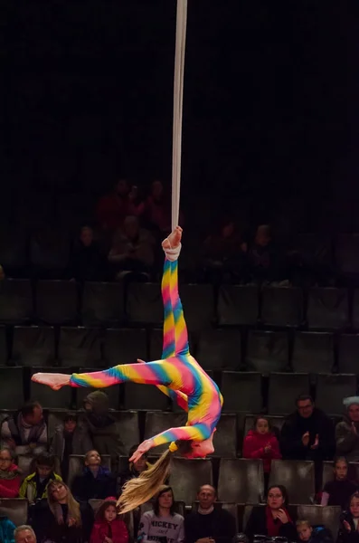 Cirque montrer une arène lumineuse — Photo