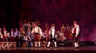 Dnipro, Ukrayna - 28 Ekim 2017: Klasik opera Pagliacci Dnipro Opera ve bale Tiyatrosu üyeleri tarafından gerçekleştirilen.