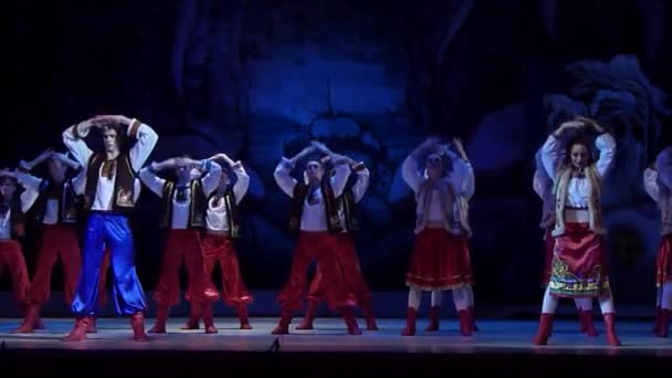 ドニエプル ウクライナ 2018 ドネプロペトロフスク オペラ バレエ劇場バレエ バレエ クリスマス前夜 — ストック動画