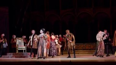 Dnipro, Ukrayna - 17 Şubat 2018: Klasik opera Rigoletto Dnipro Opera ve bale Tiyatrosu üyeleri tarafından gerçekleştirilen.