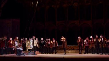 Dnipro, Ukrayna - 17 Şubat 2018: Klasik opera Rigoletto Dnipro Opera ve bale Tiyatrosu üyeleri tarafından gerçekleştirilen.