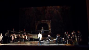 Dnipro, Ukrayna - 23 Şubat 2018: Klasik opera Carmen Dnipro Opera ve bale Tiyatrosu üyeleri tarafından gerçekleştirilen.