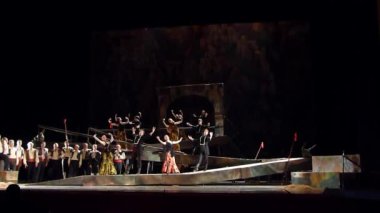 Dnipro, Ukrayna - 23 Şubat 2018: Klasik opera Carmen Dnipro Opera ve bale Tiyatrosu üyeleri tarafından gerçekleştirilen.