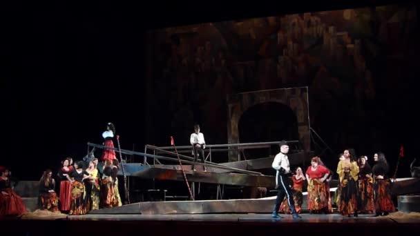 Dnipro 乌克兰 2018年2月23日 Dnipro 歌剧和芭蕾舞剧院的成员表演的古典歌剧卡门 — 图库视频影像