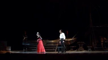 Dnipro, Ukrayna - 23 Şubat 2018: Klasik opera Carmen Dnipro Opera ve bale Tiyatrosu üyeleri tarafından gerçekleştirilen.