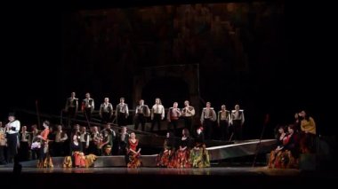 Dnipro, Ukrayna - 23 Şubat 2018: Klasik opera Carmen Dnipro Opera ve bale Tiyatrosu üyeleri tarafından gerçekleştirilen.