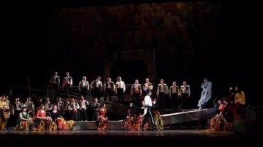 Dnipro, Ukrayna - 23 Şubat 2018: Klasik opera Carmen Dnipro Opera ve bale Tiyatrosu üyeleri tarafından gerçekleştirilen.