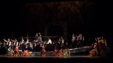 Dnipro, Ukrayna - 23 Şubat 2018: Klasik opera Carmen Dnipro Opera ve bale Tiyatrosu üyeleri tarafından gerçekleştirilen.