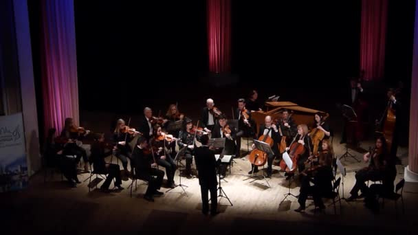 Dnipro Ucrânia Março 2018 Quatro Seasons Orquestra Câmara Maestro Principal — Vídeo de Stock