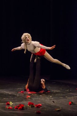 Konser için iki palyaço