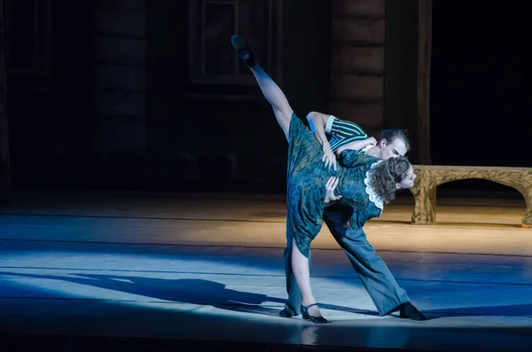 Nowoczesny balet To Tango w czerwcu — Zdjęcie stockowe