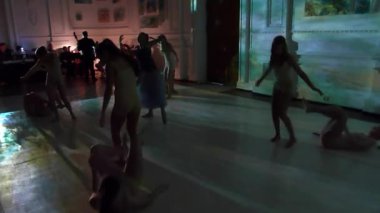 Dnipro, Ukrayna - 13 Ekim 2019: Elena Budnitskaya yönetiminde Dance Studio Theater 