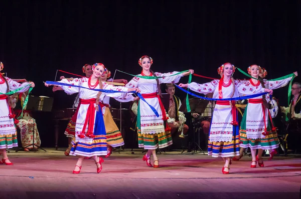 Zespół folklorystyczny Slavutych — Zdjęcie stockowe