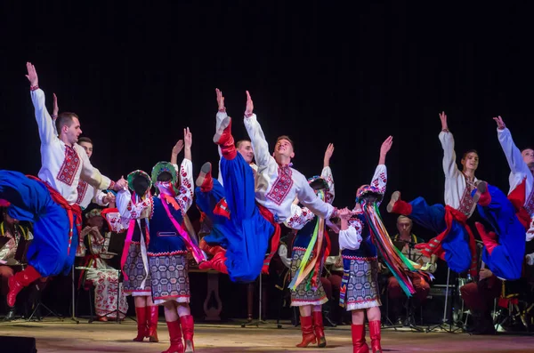 Folklore conjunto esclavizar —  Fotos de Stock