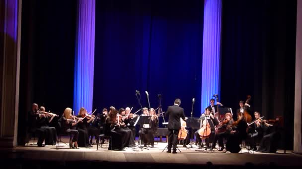 Dnipro Oekraïne December 2019 Four Seasons Chamber Orchestra Hoofddirigent Dmitry — Stockvideo