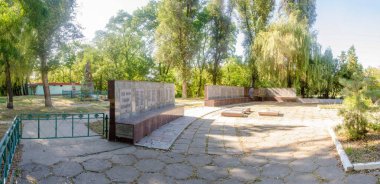 DNIPRO, UKRAINE - 12 Ağustos 2017: Chaplynska caddesindeki askeri anıt kompleksi, 119
