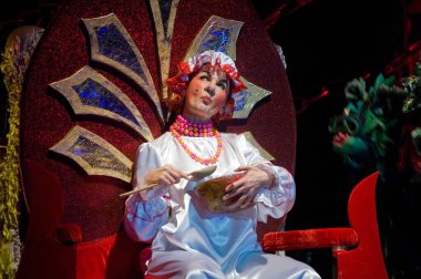 DNEPROPETROVSK, UKRAINE - 9 HAZİRAN: Dnepropetrovsk Devlet Tiyatrosu üyeleri 9 Ocak 2011 'de Dnepropetrovsk, Ukrayna' da 