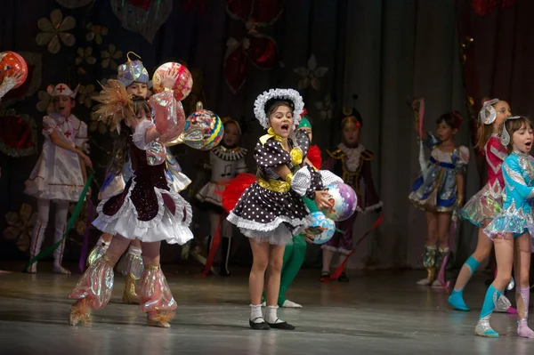 Dnepropetrovsk Ucrania Junio Niños Identificados Años Edad Realizan Espectáculo Musical —  Fotos de Stock
