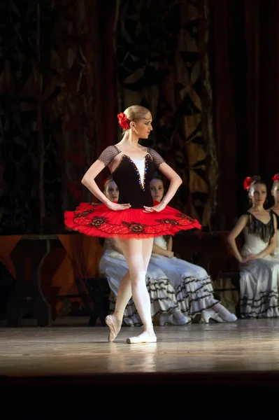 Dnepropetrovsk Ukraine Juin Des Membres Opéra National Théâtre Ballet Dnepropetrovsk — Photo