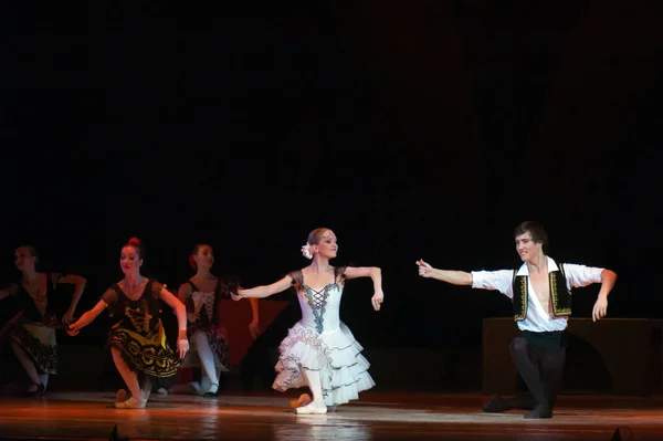 Dnepropetrovsk Ukraine June Members Dnepropetrovsk State Opera Ballet Theatre Performs — 스톡 사진