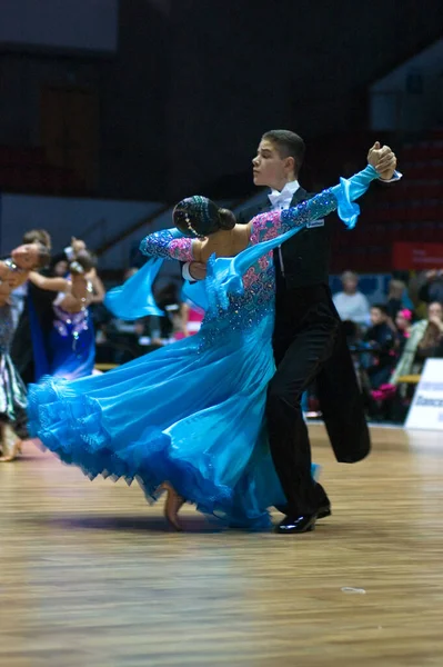 Dnipropetrovsk Ucrânia Setembro Casal Dança Não Identificado Uma Pose Dança — Fotografia de Stock