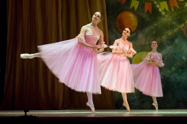 Dnepropetrovsk Ukraine Φεβρουαριου Μπαλέτο Καρυοθραύστη Από Dnepropetrovsk Opera Ballet Theatre — Φωτογραφία Αρχείου