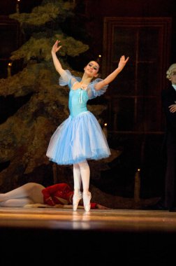 DNEPROPETROVSK, UKRAINE - Şubat 18: Fındıkkıran balesi Dnepropetrovsk Opera ve Bale Tiyatrosu tarafından 18 Şubat 2011 'de Dnepropetrovsk, Ukrayna' da sahnelendi. 